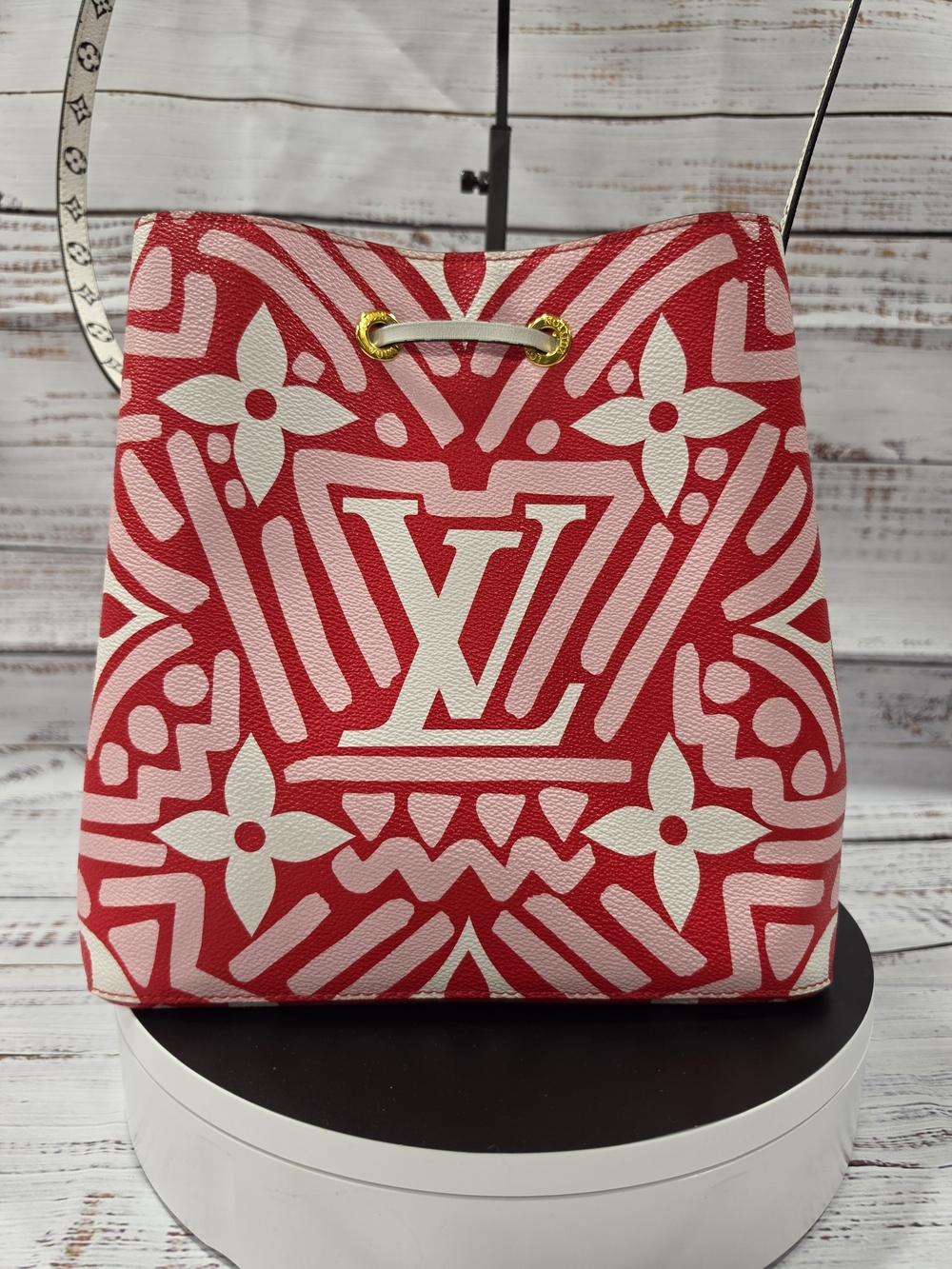 Louis Vuitton Rose & Cream NeoNoe Monogram Bag
